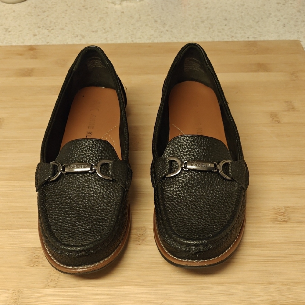 Anne Klein Black Pebbled Leather Loafers with Bridle Bit